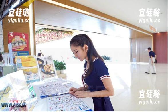 爱丝的美丝学校，哪里来那么多的套图？我快要眼花了！