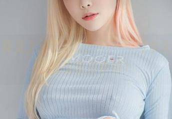 吊带写真又上新了，Dami(퀸다미)今天这是在计算吸睛指数吗？