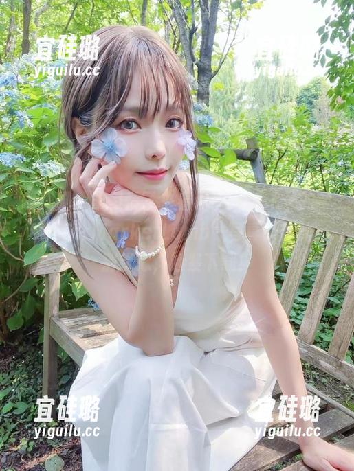 嘞嘞嘞，羊习惯了来看你！ElyEE子的‘WinterMarketLamb’写真集在此，别犹豫，赶紧下载！