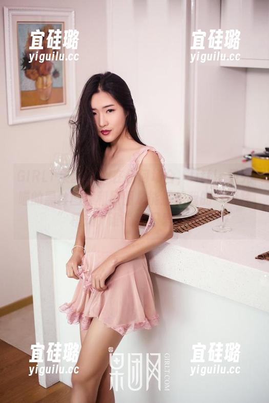 GIRLT果团网-little贝壳喵 GIRLT果团网 - 在任何场合,little贝壳喵的黑丝图集和原图总能掀起我的“膜拜”模式,谁说我只爱表面?