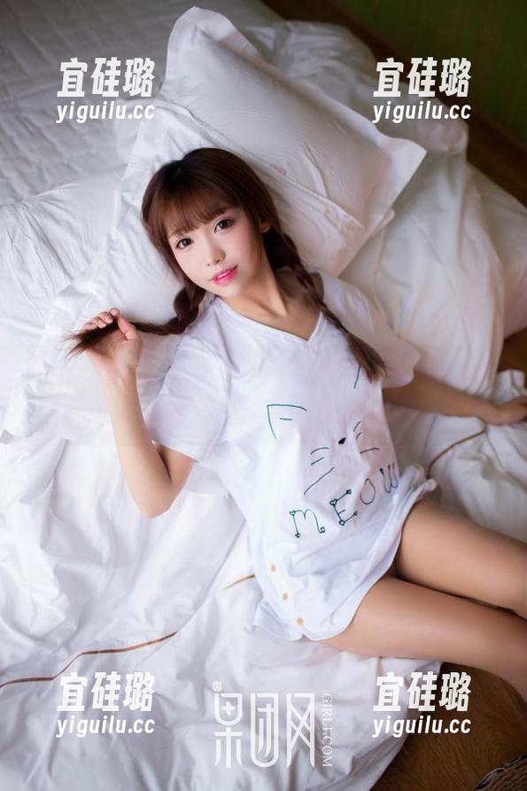 GIRLT果团网 - sukki的短裤美图线上派对，乃是一种轻松随性的态度！