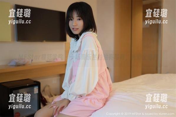 MFStar模范学院-黄乐然 MFStar模范学院 - 一场黄乐然的油亮写真,光滑又迷离