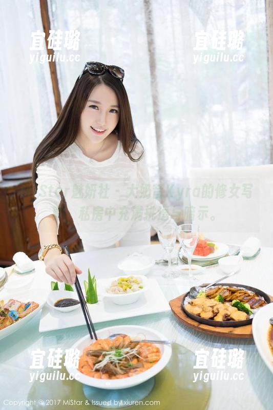 MiStar魅妍社 - 大奶昔Kyra的修女写真，私房中充满挑逗与暗示。