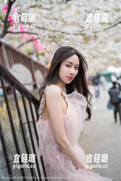 MiStar魅妍社-瑞莎Trista MiStar魅妍社 - 有时候觉得瑞莎Trista更像是画面的灵魂,秘书的角色只是个幌子。原图简直看呆
