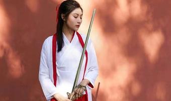 MiiTao蜜桃社 – 李梦婷的写真：女神范儿，真让人疑惑她是不是外星人