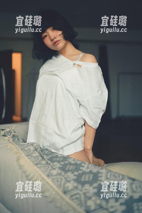 Mimmi(밈미)的无辜姿态，这图包你能抗拒吗？