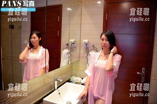 PANS写真 - 沁沁旗袍合集，像是翻开了一本老旧的书，里面藏着过往的字句。