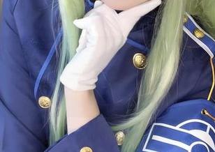 Quan冉有点饿的比基尼写真集——这次不仅性感，更有一点儿“饥饿”的风味！