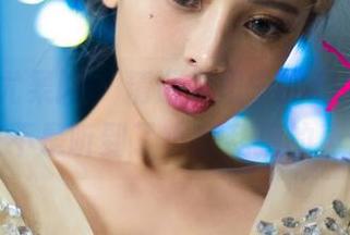 UGirls尤果网 – 精选李思宁的和服，穿上后是不是听到了小鹿乱撞的声音？