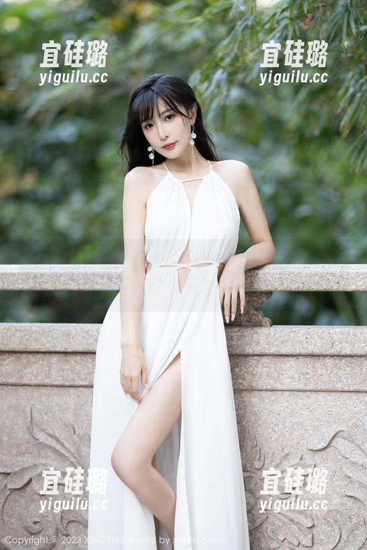 XIAOYU语画界 - 王馨瑶yanni和她的美足，这原图到底要多坑才会有这些图片？