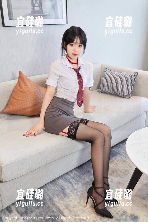 Xiuren秀人网 - 听说toro羽住的免费图包里藏着一些不那么正式的礼服，心里有点小激动。