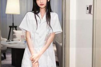 Xiuren秀人网 – 千夜未来和她的精选连体衣，这组合能把平凡的日子变得闪闪发光，绝了！