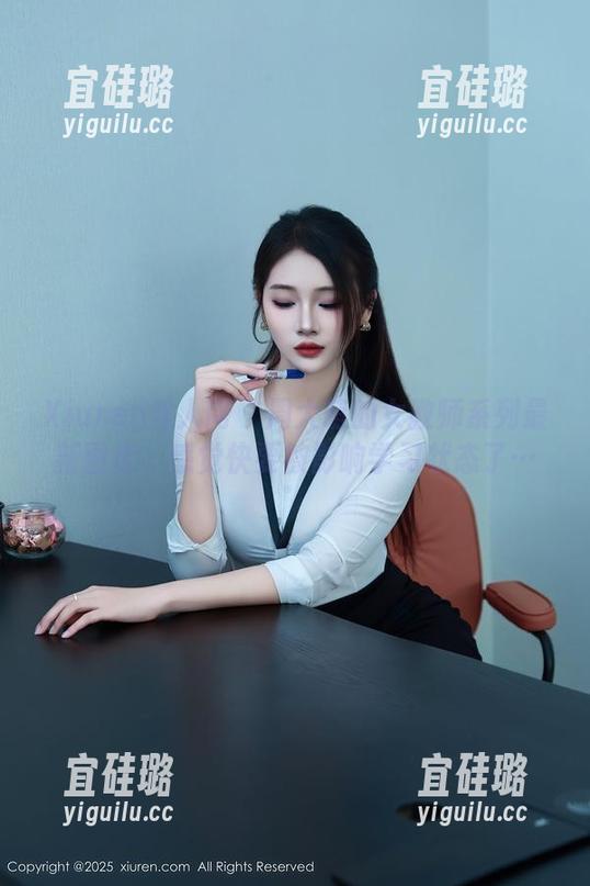 Xiuren秀人网 - 周大萌的女教师系列最新图库，感觉快要被影响学习状态了…