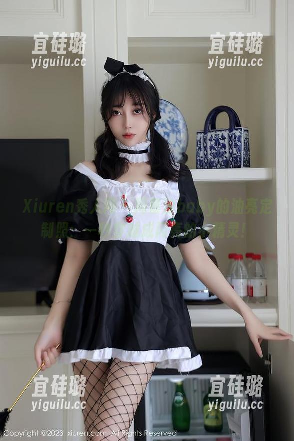 Xiuren秀人网 - 周慕汐baby的油亮定制照：一秒穿越成闪亮的小精灵！