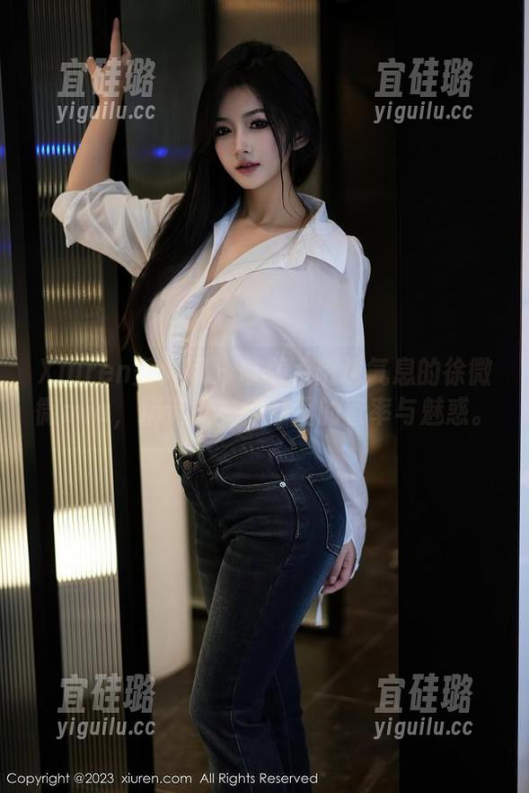 Xiuren秀人网-徐微微mia Xiuren秀人网 - 带着点叛逆气息的徐微微mia,精选皮衣作品里的直率与魅惑。