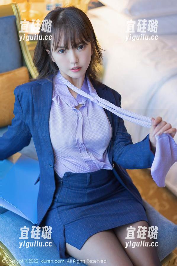 Xiuren秀人网 - 睡衣也有态度？油田溪溪为我们呈现了一场难得的图集，下载个几张也不算过分吧？