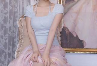Xiuren秀人网 – 一套图，梅花香自苦寒来，玛鲁娜Manuela的美脚也值得你下载入手。