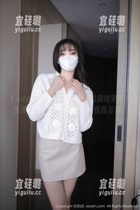 Xiuren秀人网 - 轩轩王子的旗袍穿搭，免费套图中包含不超过十种优雅姿势。