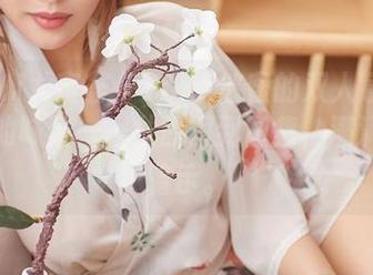 YouMi尤蜜荟 – Yomi悠蜜的双人意外刷新我的味蕾——从原图到图集，满满都是暗示。