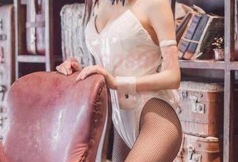 高清连体衣照片，coser衣衣教你如何优雅地‘蒙眼’！
