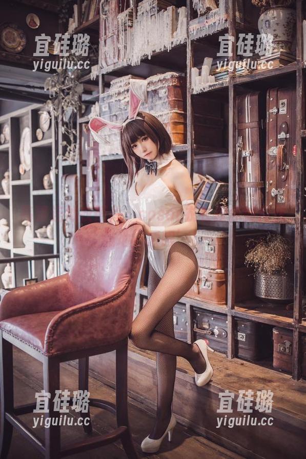 高清连体衣照片，coser衣衣教你如何优雅地‘蒙眼’！