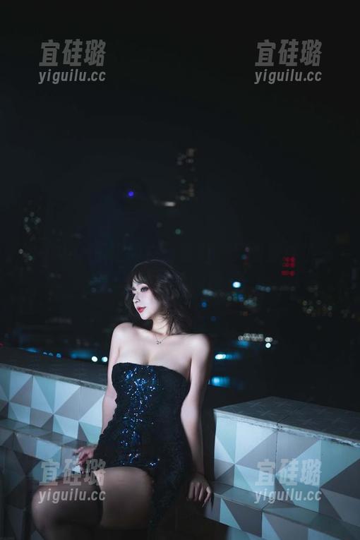 yuuhui玉汇的白丝套图，像是抓住了一缕轻柔的风