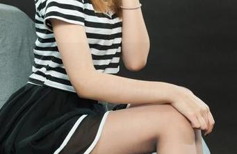 丽柜 – 这可不是普通兔女郎—怡萱的写真聚集了多少小心思？