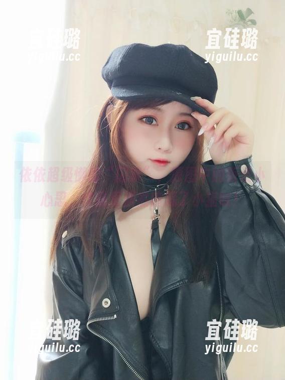 依依超级懒的“囚禁”，原图中的叛逆小心思，作品里居然暗藏了小猫咪！