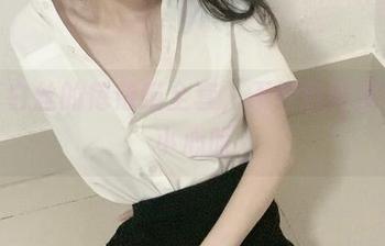 吊带白丝的倦倦喵全套，不经意间撩动了小心脏