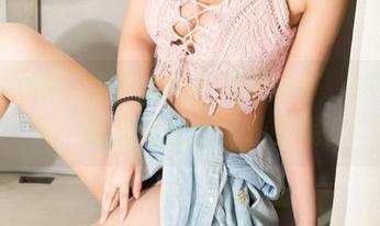 克拉女神 – 嘉萌的制服原图分享，这个角度…就让我想到了什么呢？