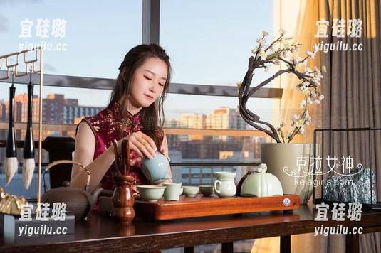克拉女神-珊珊 克拉女神 - 把死库水穿得出彩,珊珊的写真教你怎样赢在夏天!