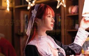 这就是叉子宝宝cos的魔力，背带裤系列居然能让我停下手中的事情！