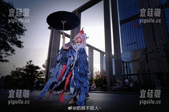 职业装加奶狮不咬人，一出私房图集：玩味十足
