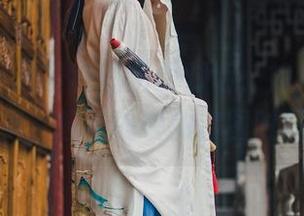 一场关于风景和情绪的对话，如月灰旅拍合集，轻松愉快的套图时间！