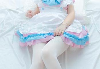 必备！少女秩序最新资源：白丝游戏少女疯狂上线，快捉住这一波