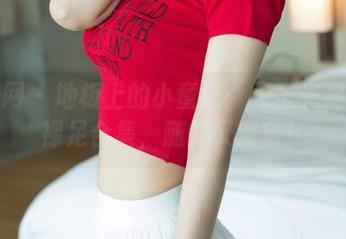 尤果网 – 地板上的小童话：无圣光佟蔓的裸足合集，随性又真实！