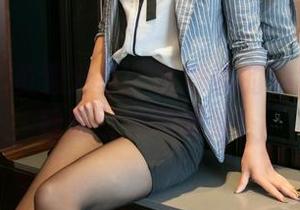 尤果网 – 资源分享：尤娜娜的制服图包一秒吸引你的眼球！