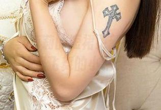 尤果网 – 李莉莉的短裙更新：这到底是裙还是飞舞的小精灵？