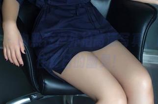 推女郎 – 吻熙在户外拍高清写真，顺便抓住夏日的幽灵！