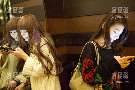 推女郎 - 网盘里那张嘉宝贝儿的黑白写真，突如其来的情绪波动…