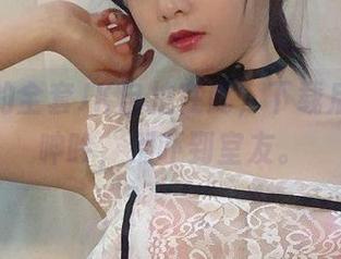 是青水的全套JK自拍在此，下载后请小声呻吟，别吓到室友。