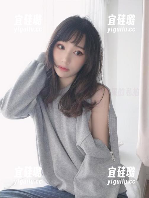 水着和放学后，怎么能没木之本果的私拍资源？一点都不无聊！