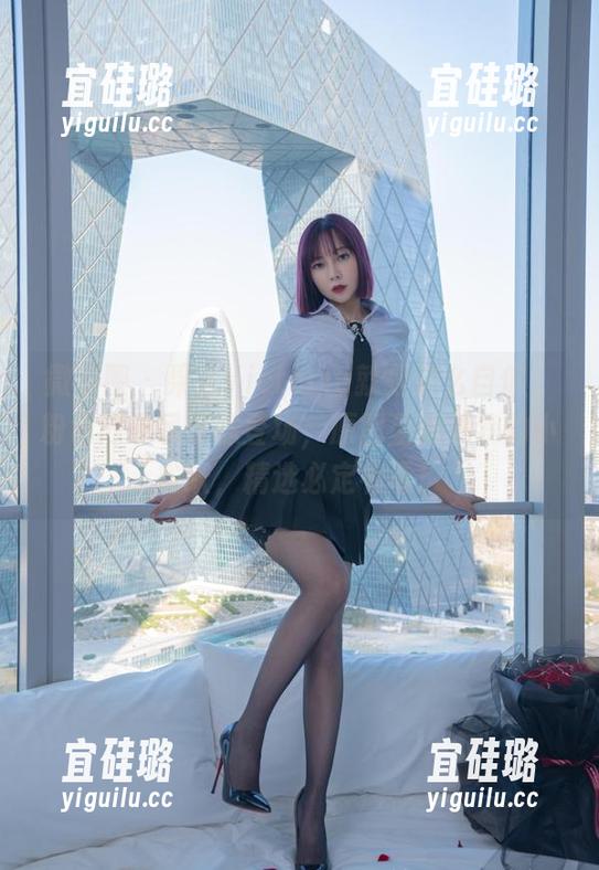 微密圈 - 果儿Victoria就是这么自信，粉色内衣吊带袜登场，原图里都是我的小雀跃，精选必定有毒！