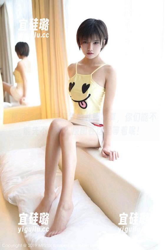 模范学院-南晓梦 模范学院 - 南晓梦的礼服写真,你们能不能先不走神?原图在这里等着呢!