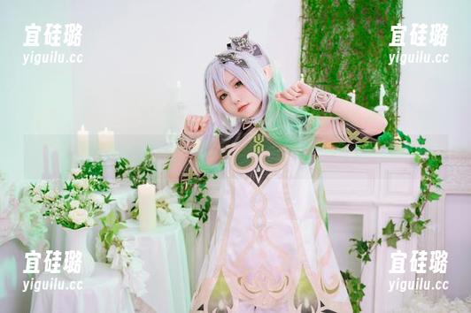 基本上是日常，爆机少女喵小吉的自拍作品集里藏着些什么呢？