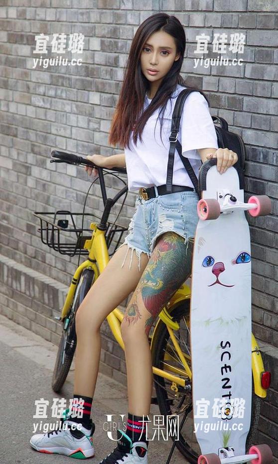 爱尤物 - 在线写真：李浅浅和她那怜怜的气质，谁能不心动（问号）