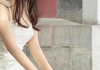 爱尤物 – 说说免费图册，旗袍不止是衣服，还有芮晓颖的气场！