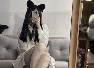 微密圈 – 在这里，你可以看到玫桃泡芙的原图，和服的细节居然能让人无数次想停车视线！