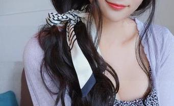 惊艳你的在线时光：白银81和她的女性看护师资源，你准备好了吗？