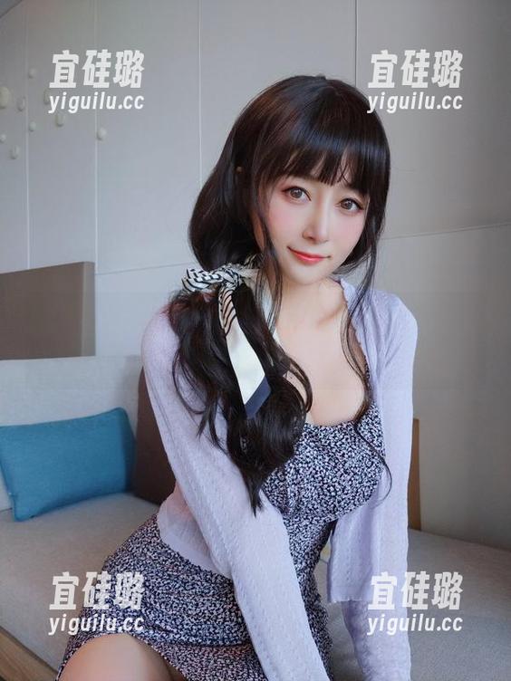 惊艳你的在线时光：白银81和她的女性看护师资源，你准备好了吗？